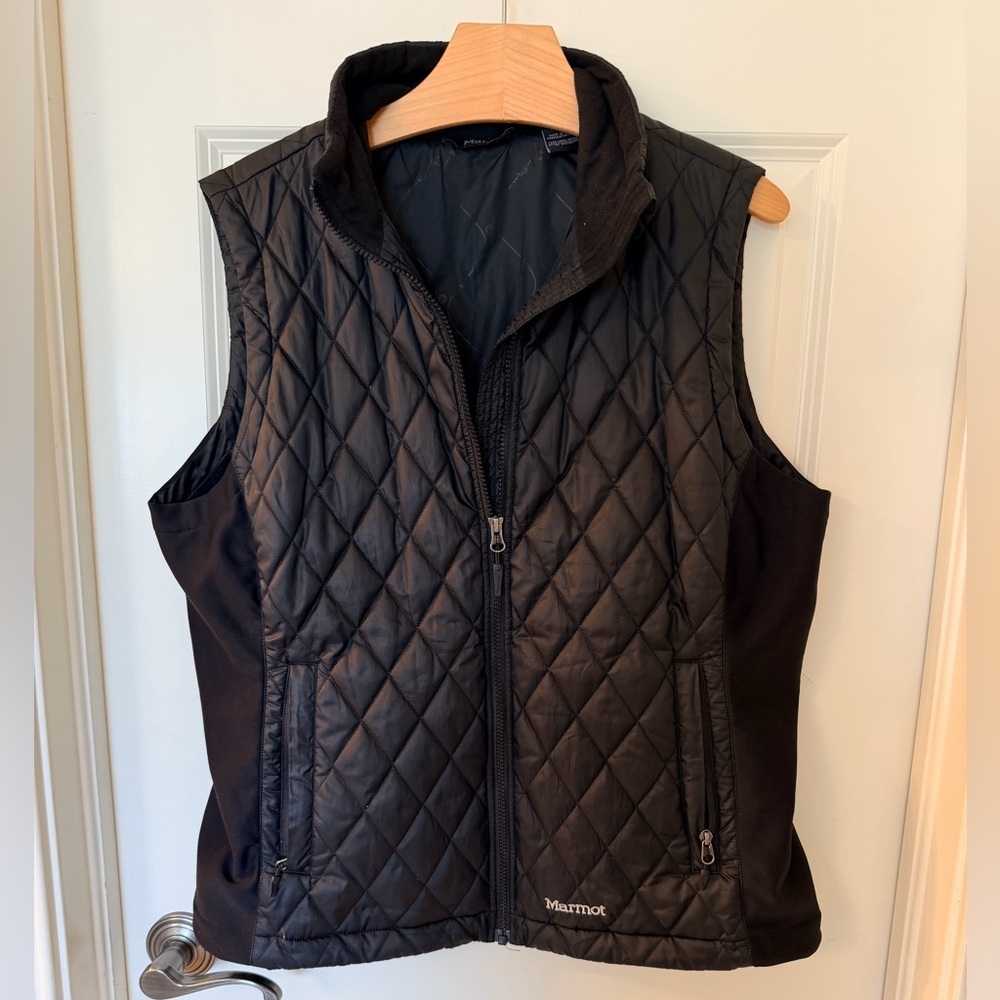 Marmot Women's Kitzbuhel Diamond Quilted Vest in Black - Picture 2 of 6